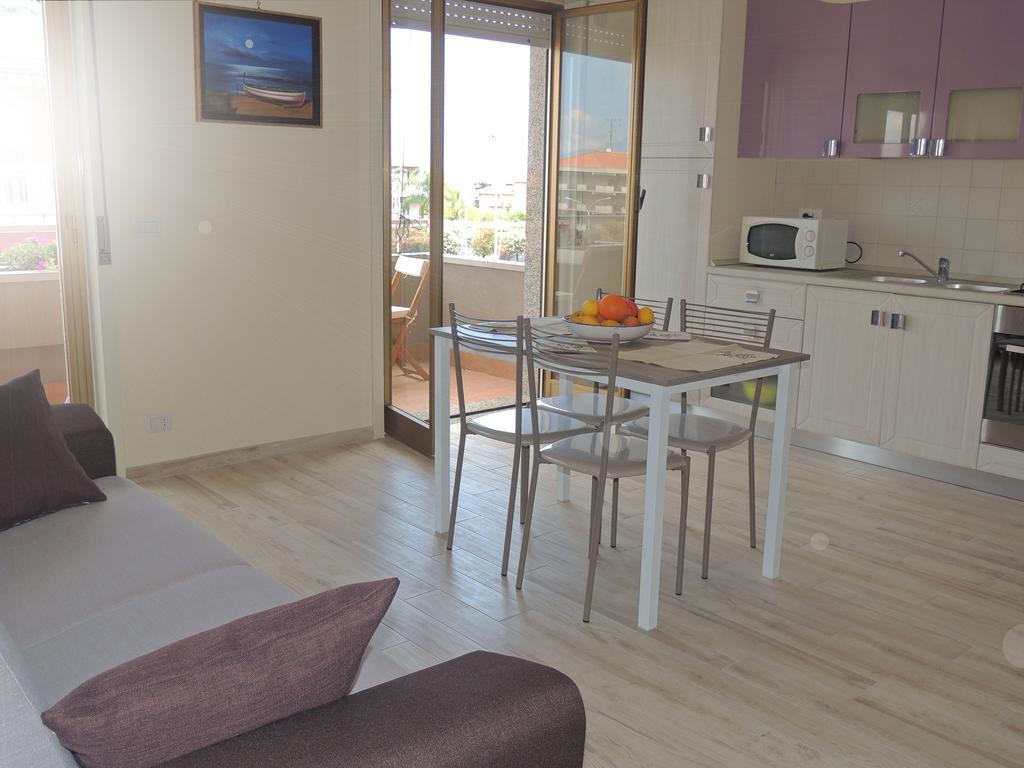Apartment I Mastrazzi Riposto Exteriör bild